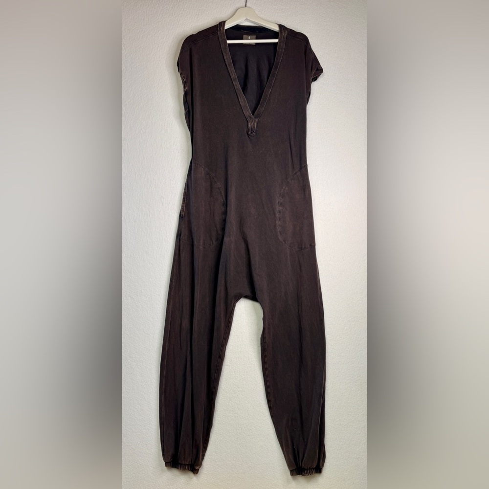 Free People Movement Black Short Sleeve Hot Shot V-neck Cut-out back Jumpsuit M